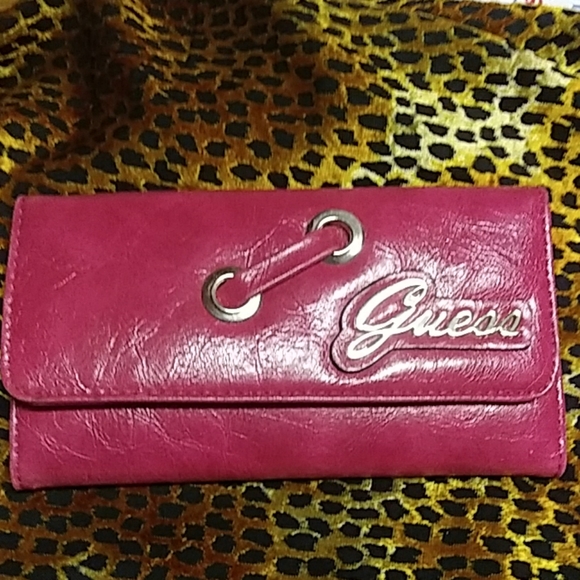 Vtg authentic Quess pink leather Ladies wallet - Picture 1 of 8